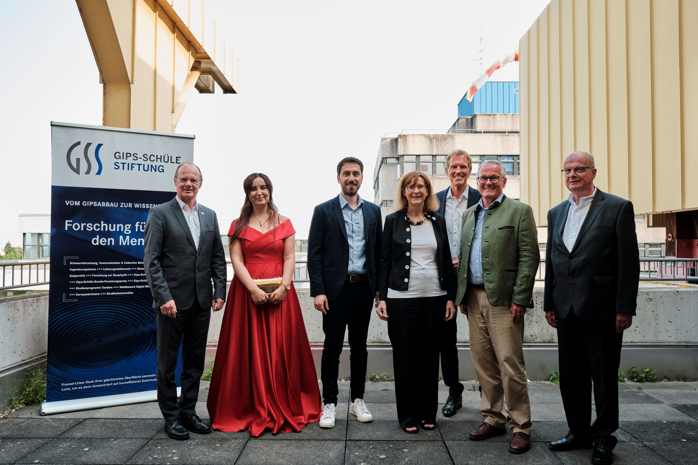 gss-gips-schuele-stiftung-nachwuchspreis-2023-gruppenbild-philipp-uricher